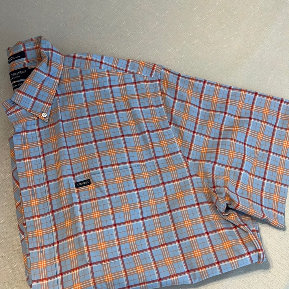 Men’s short sleeve polo button-down.  Sz. L
